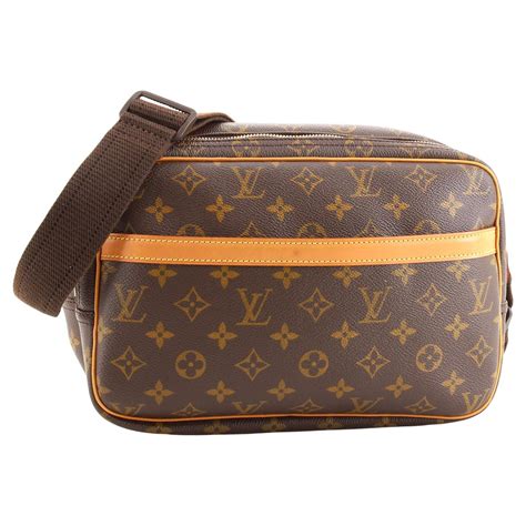 louis vuitton reporter bag